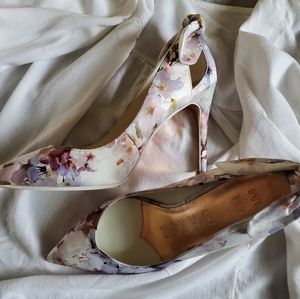 Ted Baker Heels Size 6.5 Vanilla